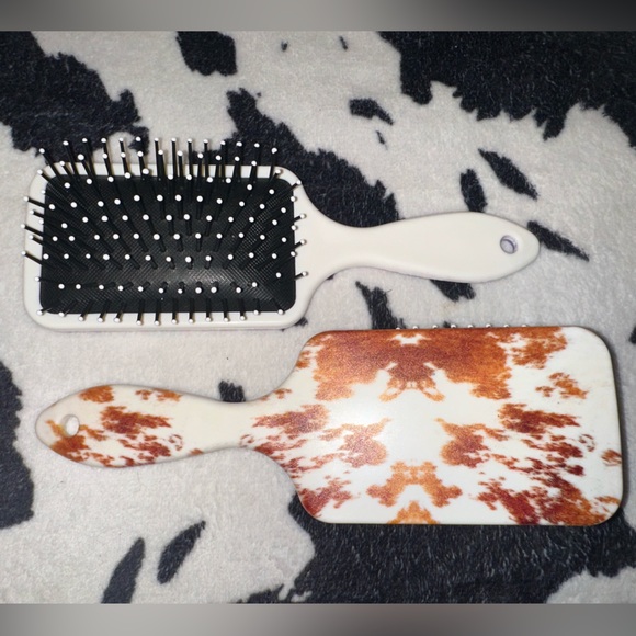 leopard & cow print obsess Other - 🆕 cowhide hair brush